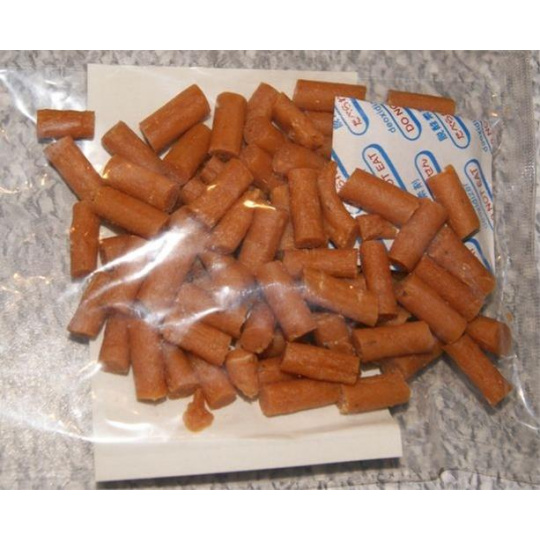 Pamlsok Salač Tyčinka kuracia 2 cm 100 g