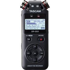 Tascam DR-05X diktafoin Flash karta Černá