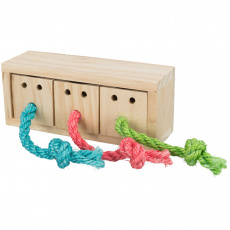 Hra pro králíky - dřevěná kostka na pamlsky 16x6x7 cm
