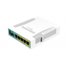 Mikrotik hEX PoE router zapojený do sítě Bílá